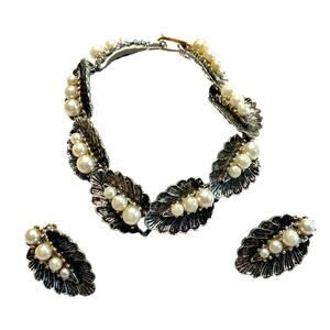 Vintage silver bracelet & clip on earrings set